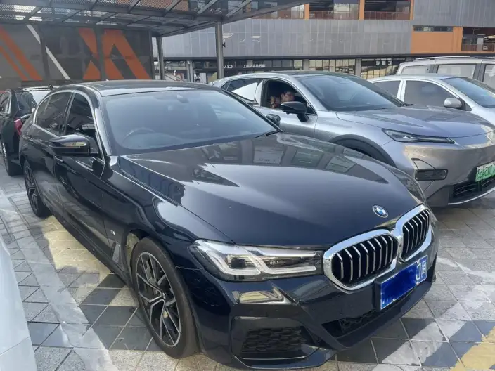 BMW 5 Series 2023 Model 530Li Exclusive Model M Sports Set – фото 2