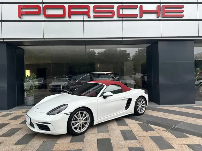 Porsche 718 2023 Model Boxster 2.0T