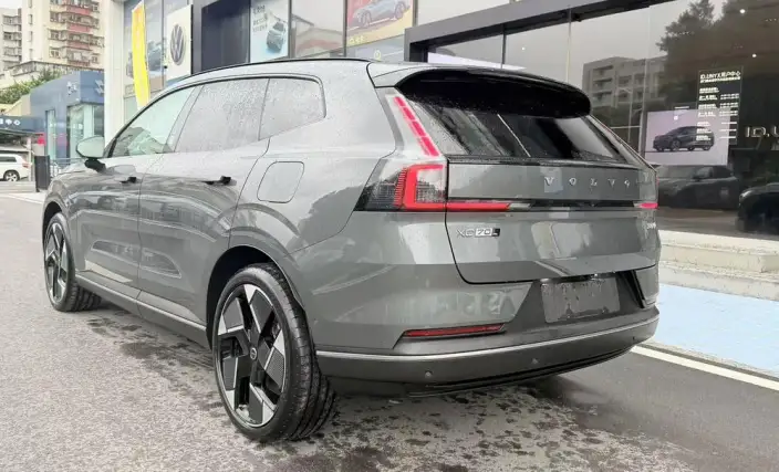 Volvo XC70 2026 Model 4WD Ultra-long Endurance Ultra – фото 5