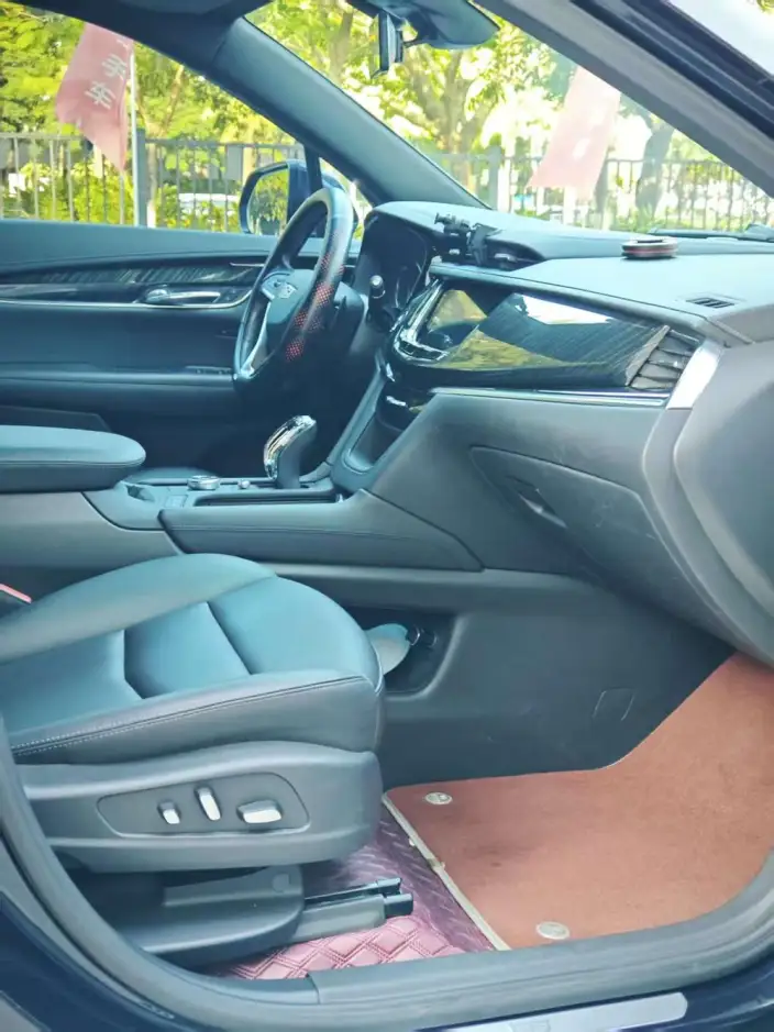 Cadillac XT6 2022 Model 2.0T VII seat 2WD Luxury Model – фото 9