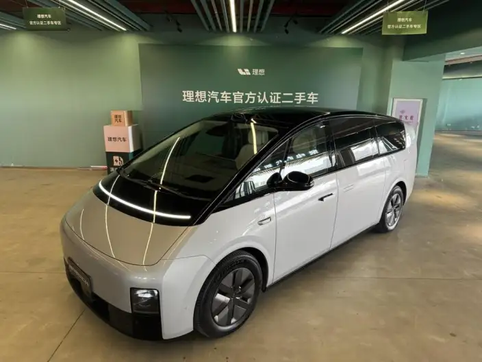 Li Auto MEGA 2024 Model Ultra Edition