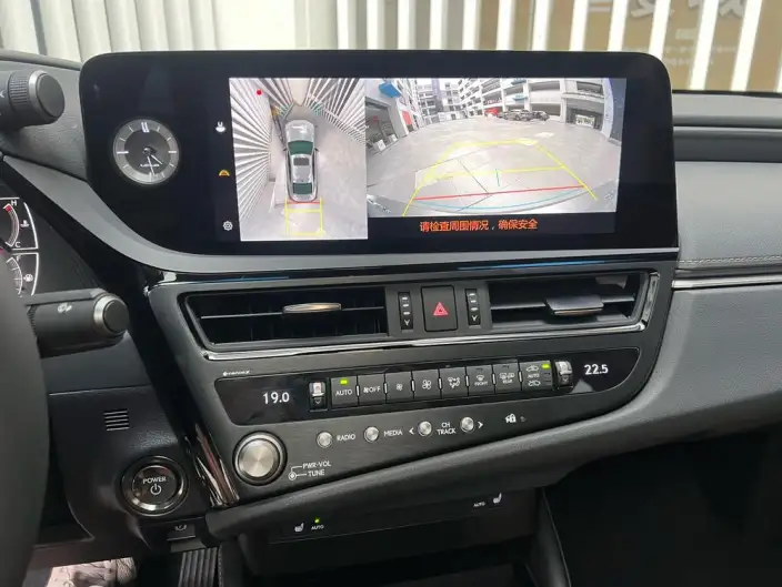 Lexus ES 2022 Model 300h Superior Edition – фото 8