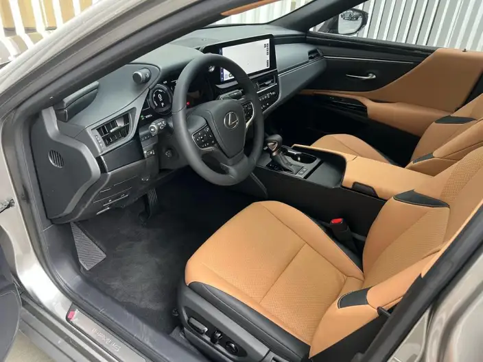 Lexus ES 2022 Model 300h Superior Edition – фото 10