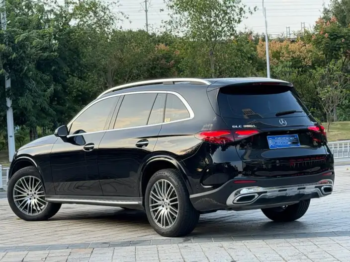Mercedes-Benz GLC 2025 Model Facelift GLC 300 L 4MATIC Dynamic Model 5 seat – фото 4
