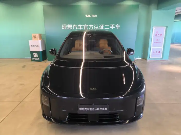 Li Auto i8 2025 Model Standard Edition