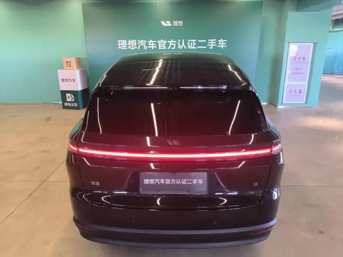 Li Auto i8 2025 Model Standard Edition – фото 7