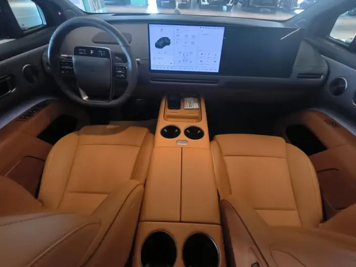 Li Auto i8 2025 Model Standard Edition – фото 8