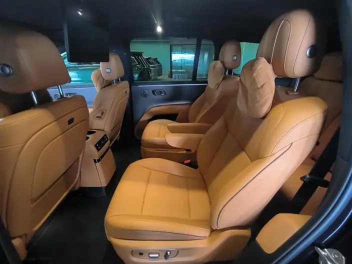 Li Auto i8 2025 Model Standard Edition – фото 10