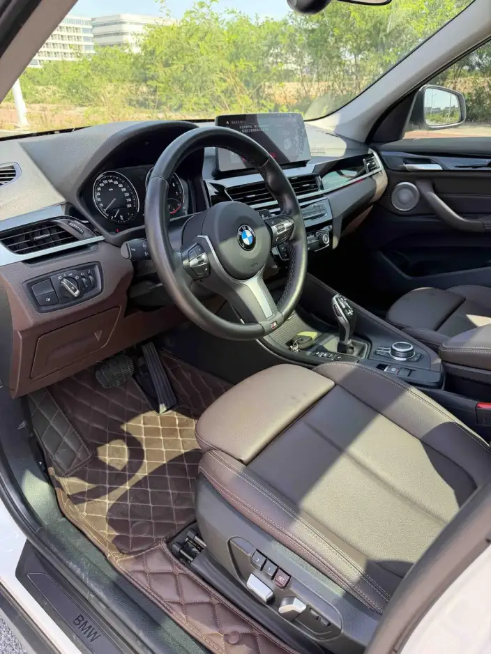 BMW X1 2022 Model sDrive25Li Leading Model – фото 7