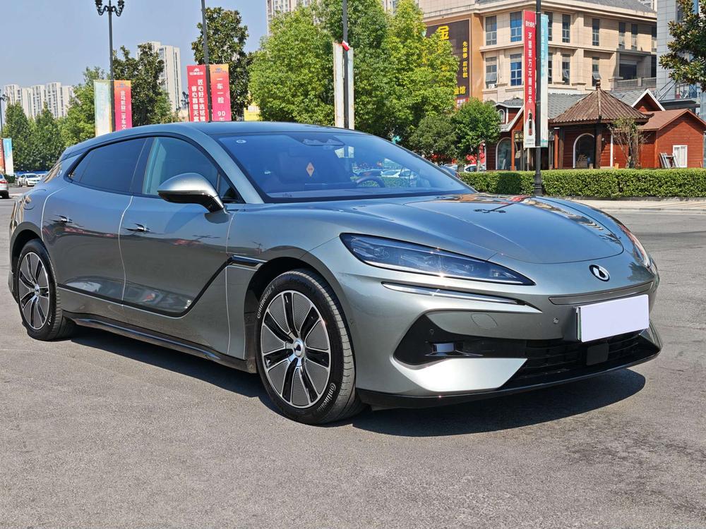 Denza Z9GT DM 2024 1100 AWD Max