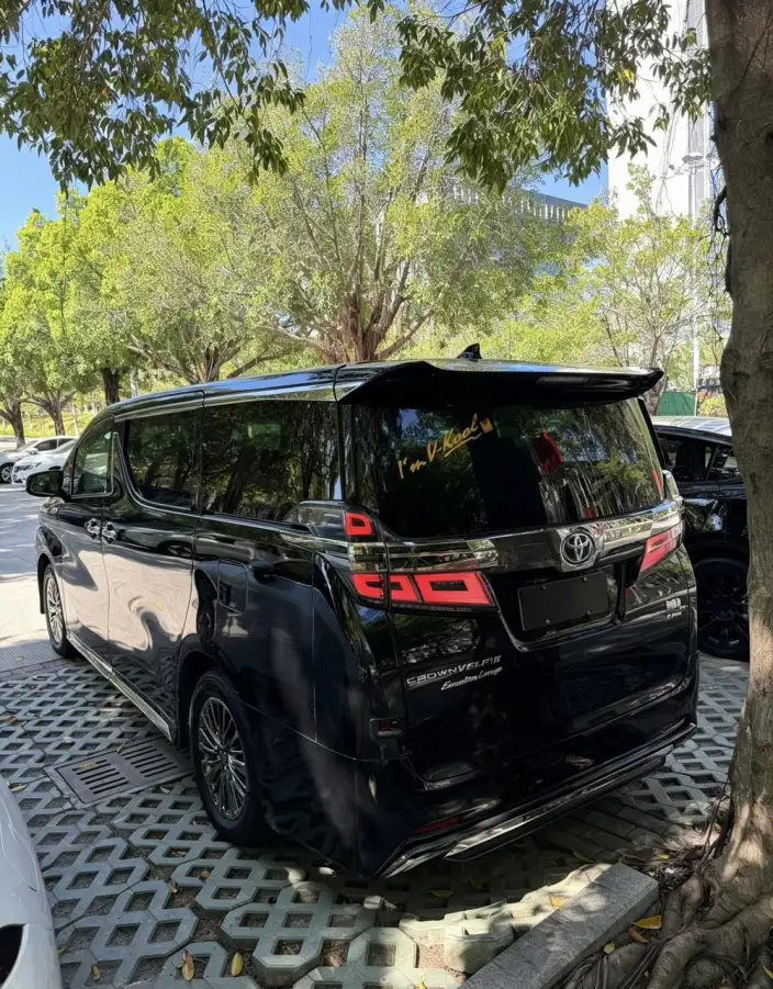 Vellfire 2021 Model Toyota Crown Hybrid 2.5L HV Premium Edition – фото 3