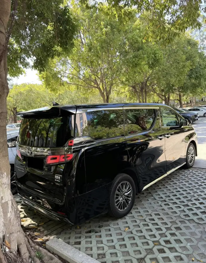 Vellfire 2021 Model Toyota Crown Hybrid 2.5L HV Premium Edition – фото 4