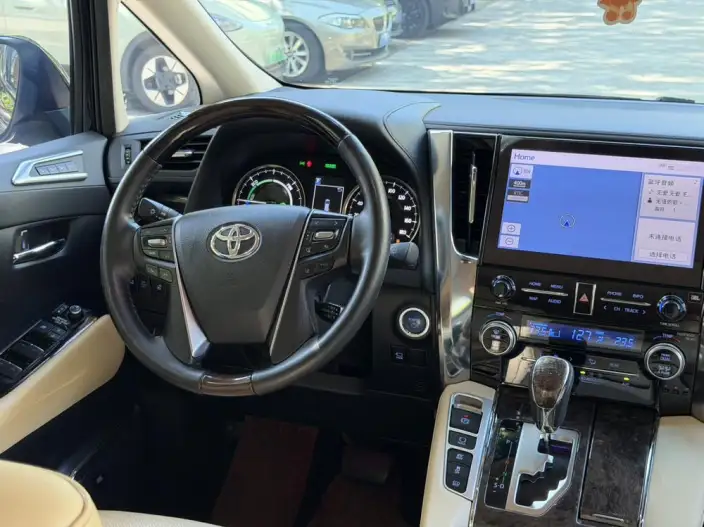Vellfire 2021 Model Toyota Crown Hybrid 2.5L HV Premium Edition – фото 9
