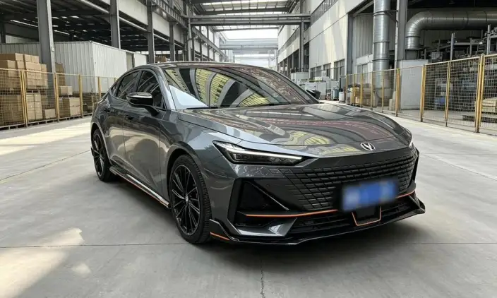 Changan UNI-V 2022 Model 1.5T Sports Edition