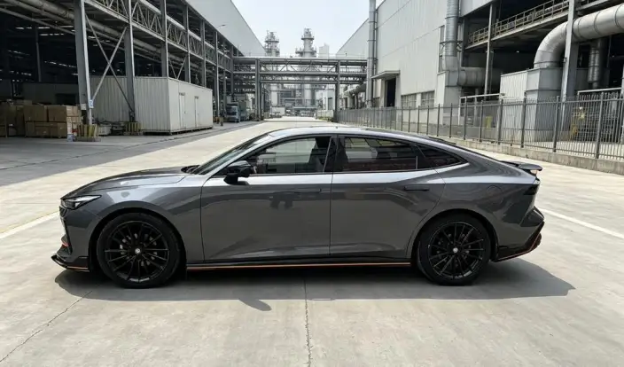 Changan UNI-V 2022 Model 1.5T Sports Edition