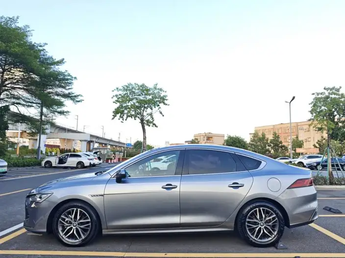 BYD Qin PLUS DM 2021 Model DM-i 55KM Flagship Model – фото 4