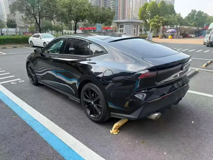 Changan UNI-V 2022 Model 1.5T Smart Pilot Model