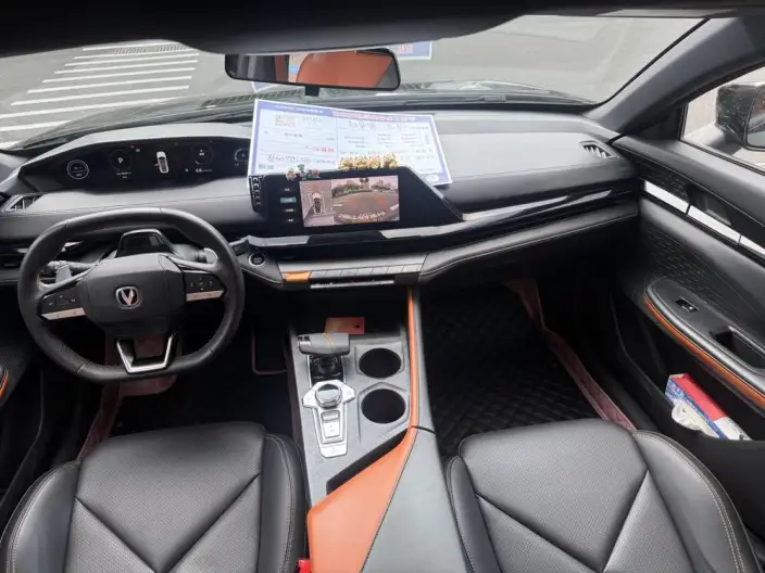 Changan UNI-V 2022 Model 1.5T Smart Pilot Model – фото 7
