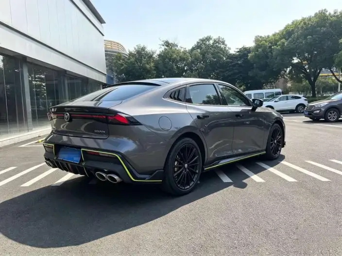 Changan UNI-V 2022 Model 1.5T Sports Edition – фото 5