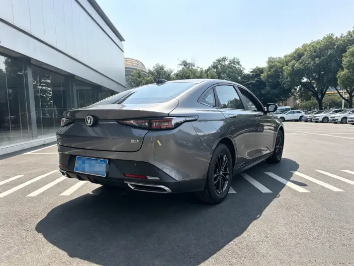 Changan Yida 2023 Model 1.5T GDI Automatic Changxiang Edition – фото 6