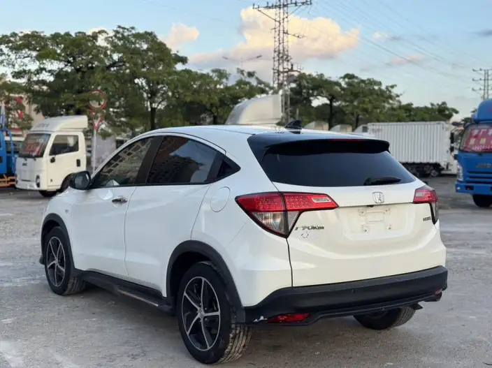Honda Vezel 2022 Model 1.5L CVT Elite Smart Edition – фото 5
