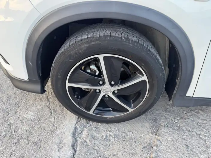 Honda Vezel 2022 Model 1.5L CVT Elite Smart Edition – фото 9