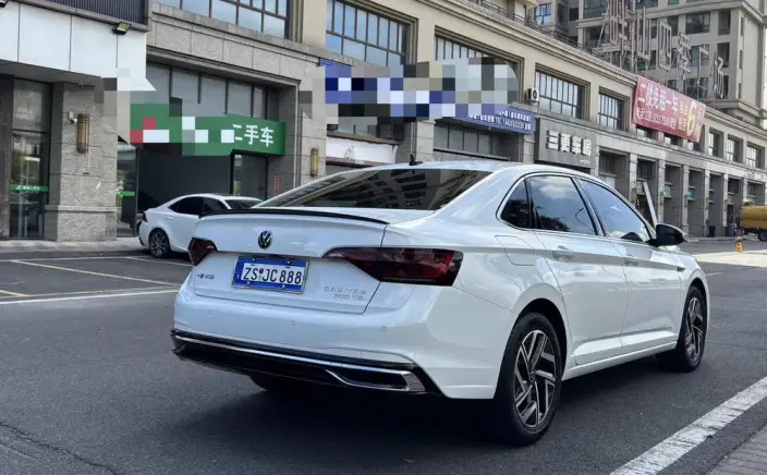 Volkswagen Sagitar 2023 Model 300TSI DSG Beyond Edition – фото 6