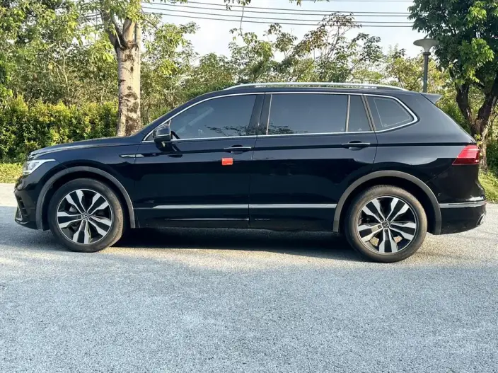 Volkswagen Tiguan L 2023 Model 330TSI 2WD R-Line Enjoy the version more – фото 4