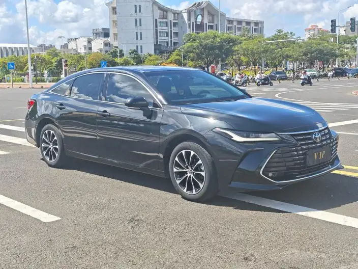 Toyota Avalon 2023 Model 2.0L CVT Deluxe Edition – фото 3