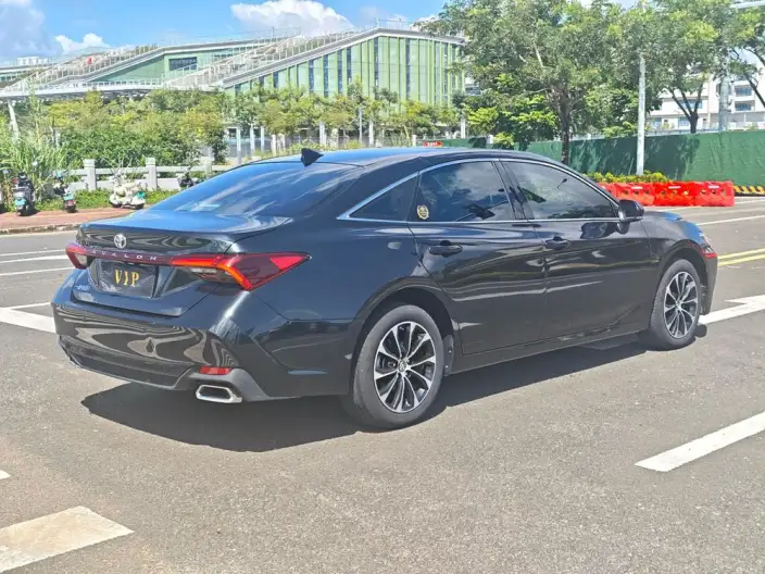 Toyota Avalon 2023 Model 2.0L CVT Deluxe Edition – фото 6