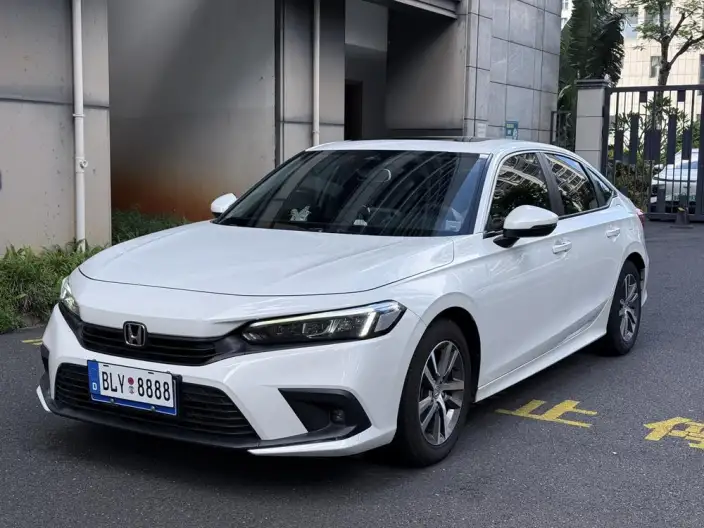 Honda Civic 2023 Model 240TURBO CVT Momentum Edition – фото 1
