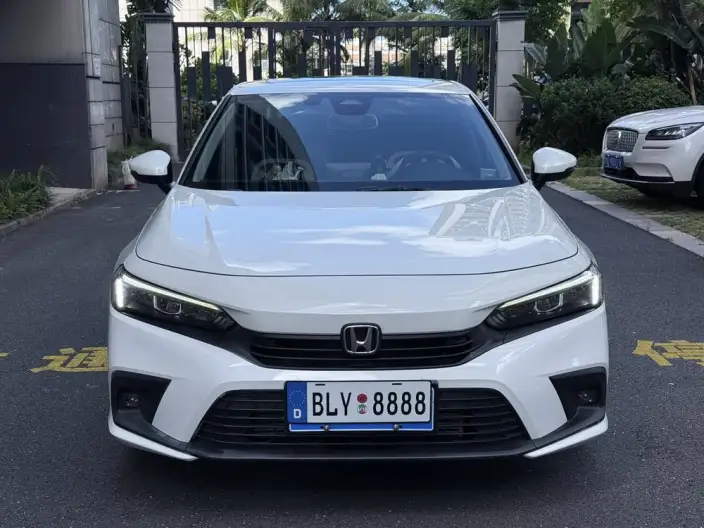Honda Civic 2023 Model 240TURBO CVT Momentum Edition – фото 2