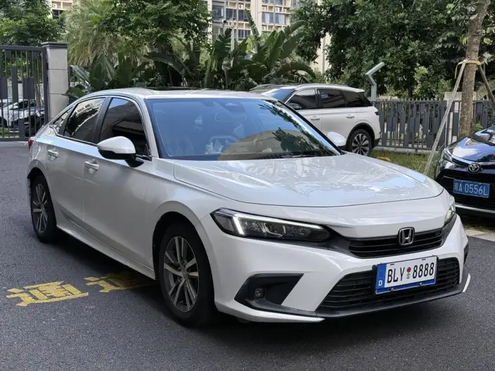 Honda Civic 2023 Model 240TURBO CVT Momentum Edition – фото 3