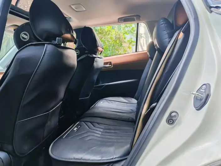 Toyota Corolla Cross 2022 Model 2.0L Deluxe Edition – фото 9