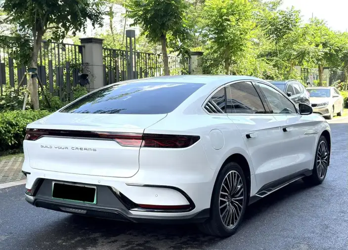 BYD Han EV 2023 Model Champion Edition 506KM Noble Model – фото 6
