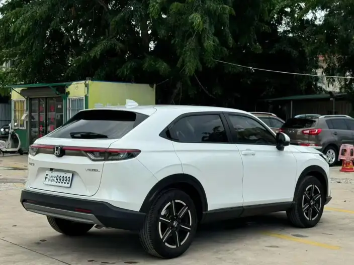 Honda Vezel 2023 Model 1.5L CVT Elite Edition – фото 6