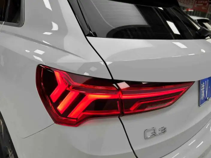 AUDI Q3 2022 Model 35 TFSI Fashion Dynamic Model – фото 10