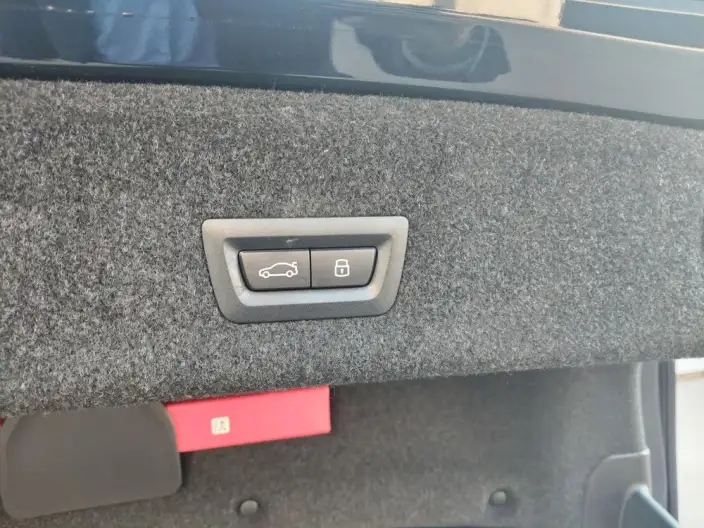 BMW i3 2026 Model Facelift eDrive35L – фото 9