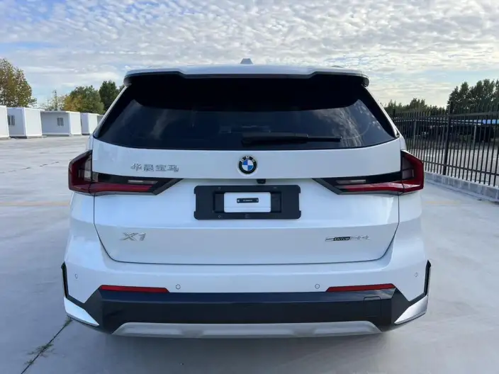 BMW X1 2023 Model sDrive20Li X Design Set – фото 5