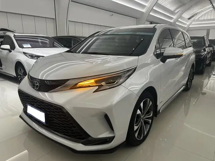 Granvia 2024 Model Intelligent Hybrid 2.5L 4WD Noble PLUS Edition – фото 1