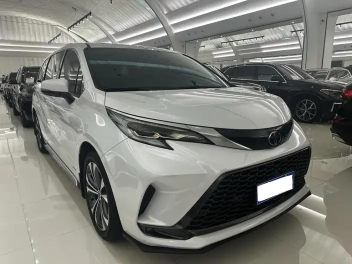 Granvia 2024 Model Intelligent Hybrid 2.5L 4WD Noble PLUS Edition – фото 3