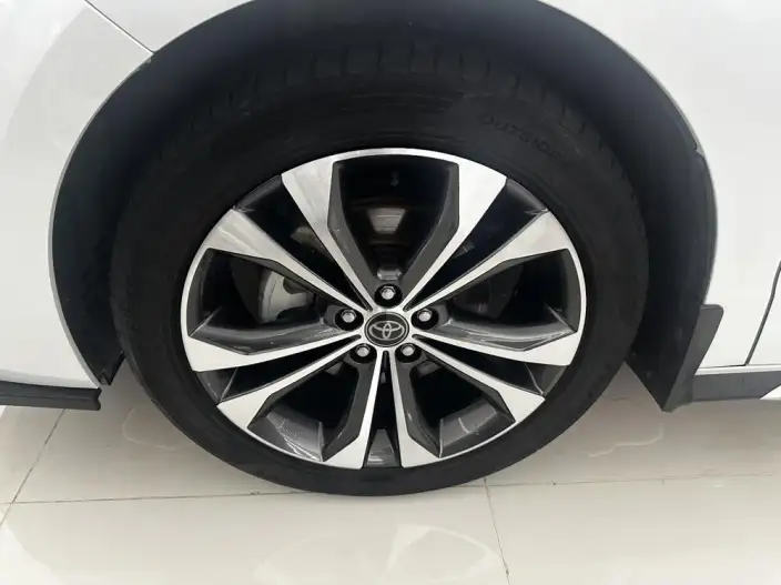Granvia 2024 Model Intelligent Hybrid 2.5L 4WD Noble PLUS Edition – фото 7