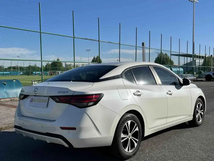 Nissan Sylphy 2022 Model 1.6L XL CVT Yuexiang Edition – фото 5