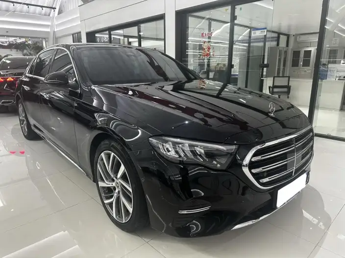 Mercedes-Benz E-Class 2025 Model Facelift E 260 L sedan – фото 3