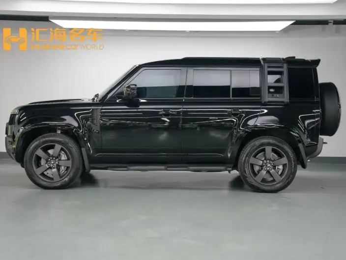 Land Rover Defender 2024 Model 110 3.0T P400 X-Dynamic HSE
