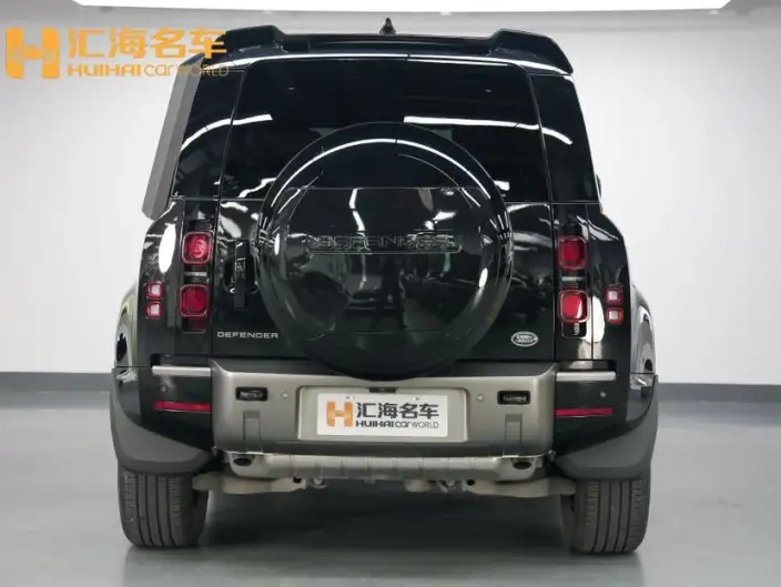 Land Rover Defender 2024 Model 110 3.0T P400 X-Dynamic HSE – фото 6
