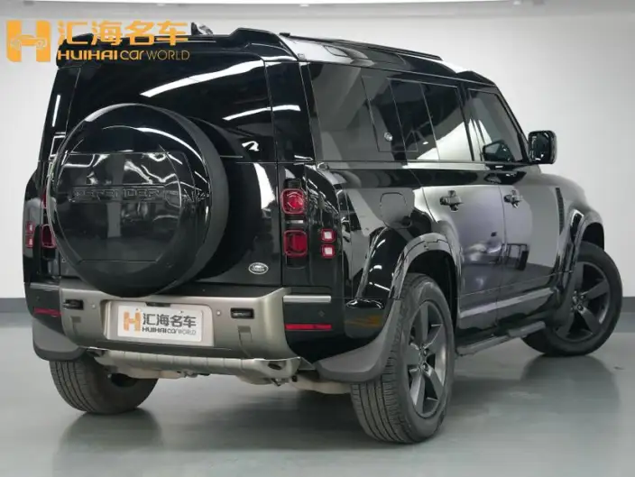 Land Rover Defender 2024 Model 110 3.0T P400 X-Dynamic HSE – фото 7
