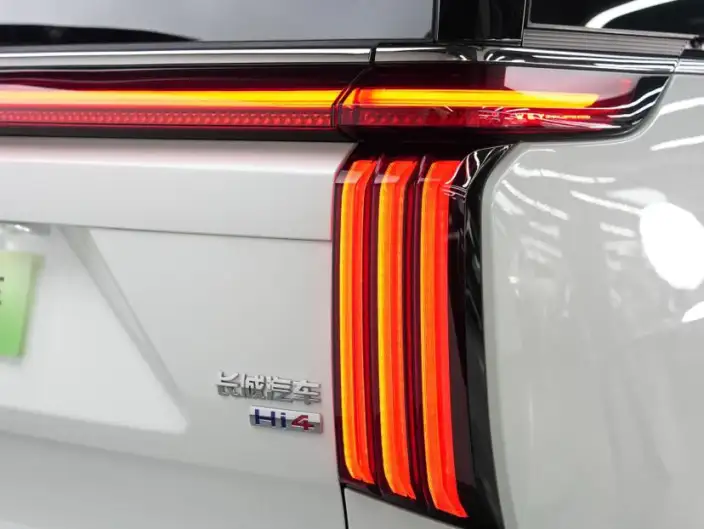 Wey Gaoshan P HEV 2025 Model 4WD Wey Gaoshan 8 – фото 8
