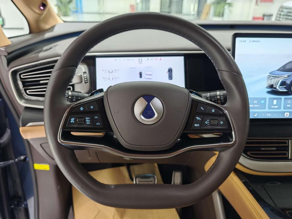 DENZA D9 DM 2025 Model S mart Driving Edition 1020 4WD Flagship – фото 12