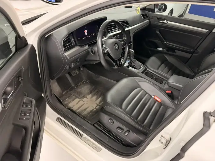 Volkswagen Lamando 2021 Model 280TSI DSG Comfort Edition – фото 8